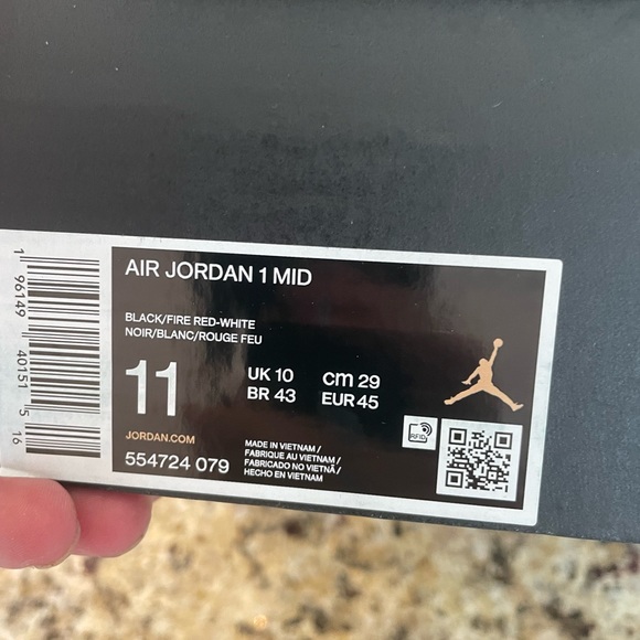 New with Box Mens Air Jordan 1’s Mid Size 11 - Picture 12 of 12